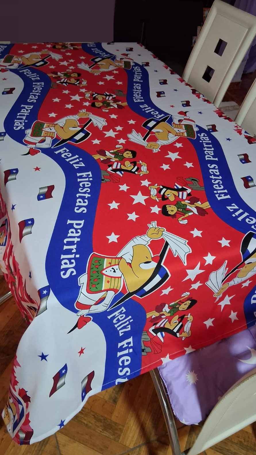 Manteles de Condorito 😉 dale un estilo a tu mesa este 18!! 🦜