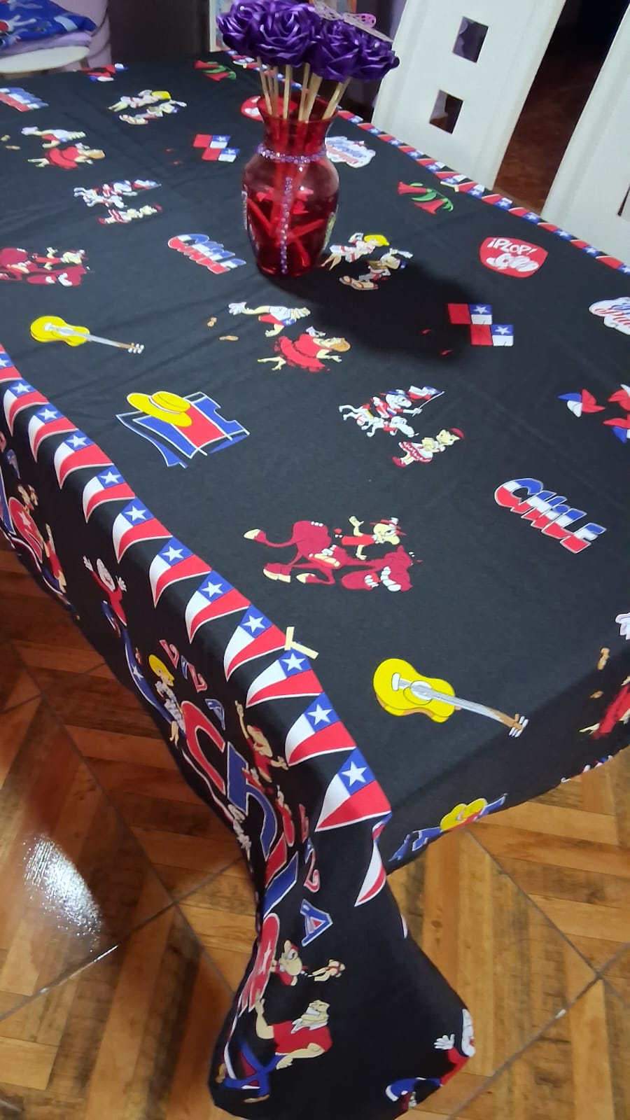 Manteles de Condorito 😉 dale un estilo a tu mesa este 18!! 🦜