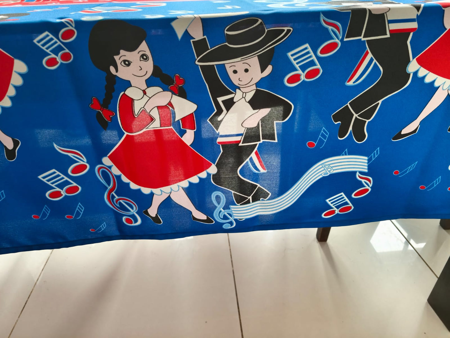 Manteles de Huaso 🍽️🥂🎉 La elegancia del campo en tu 18!! ❤️
