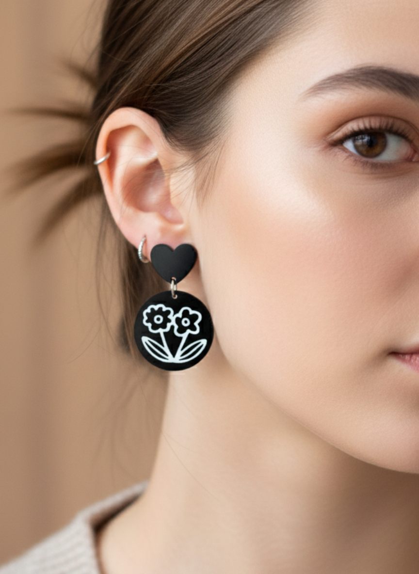 ✨Aros Florales con Corazón ¡Recibe GRATIS su Estuche de Regalo!✨