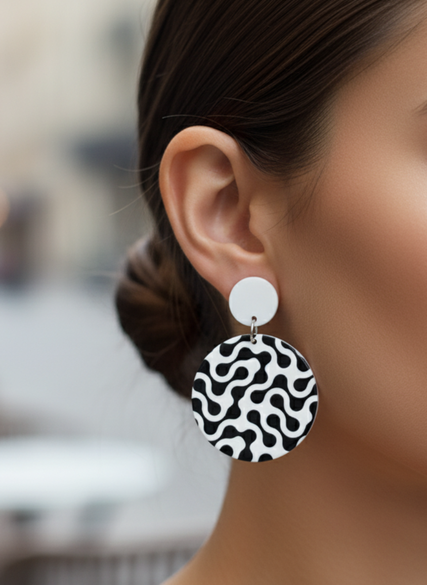 ✨¡Aros Diseño Abstracto Black & White ¡Recibe GRATIS su Estuche de Regalo!💖