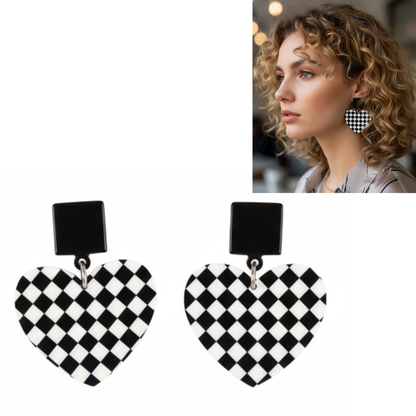 💕Aros Corazón Checker ¡Recibe GRATIS su Estuche de Regalo!😍🏁