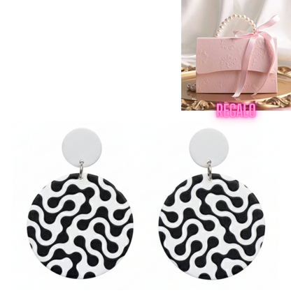 ✨¡Aros Diseño Abstracto Black & White ¡Recibe GRATIS su Estuche de Regalo!💖