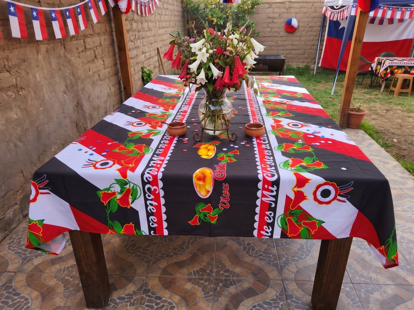 🥀 Mantel Fiestas Patrias Diseño Copihues - Género 150x200cms