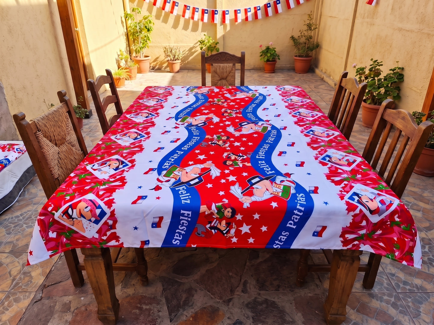 💓 Mantel Fiestas Patrias Diseño Condorito - Género 150x200cms - Rojo