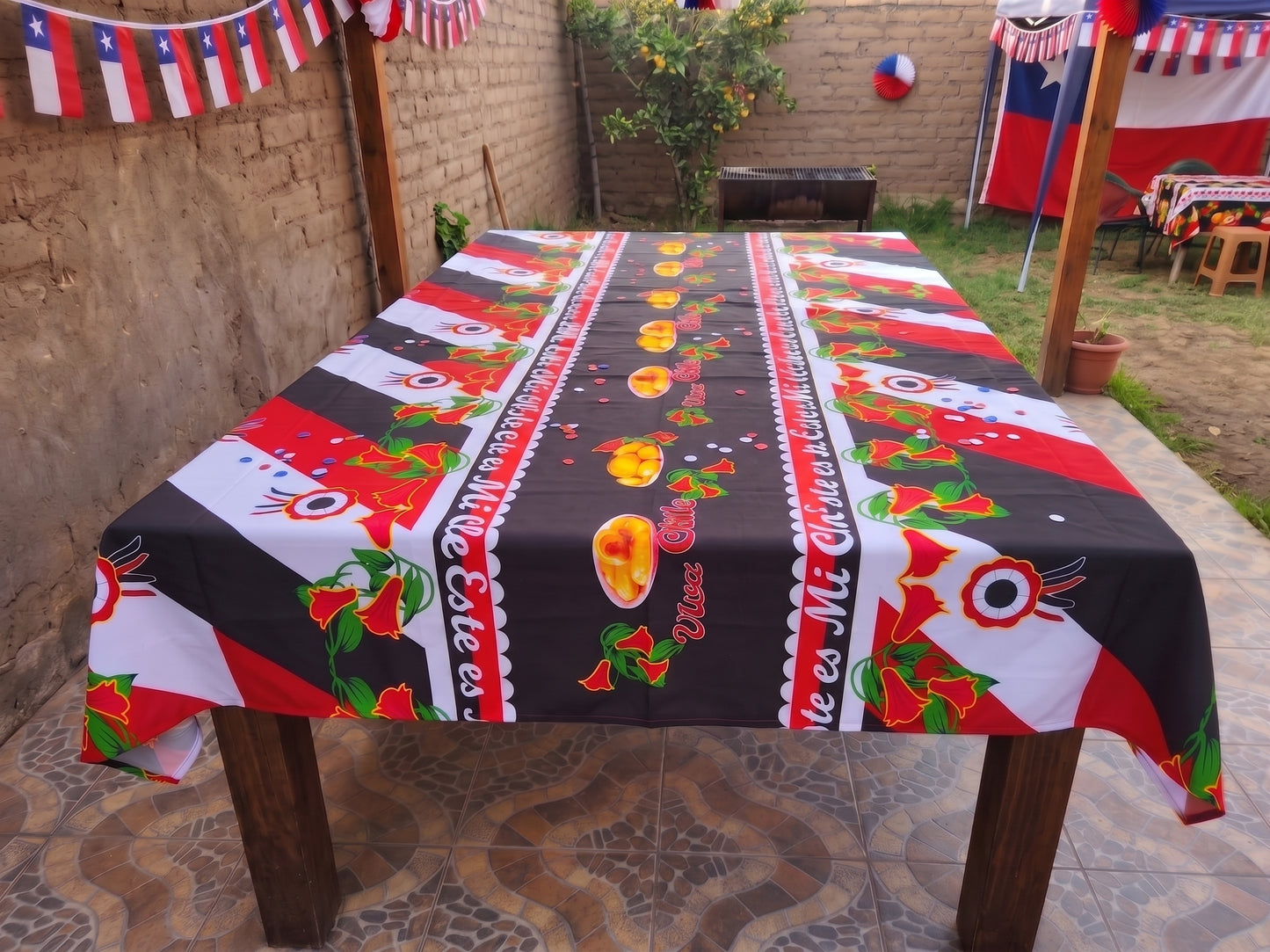 🥀 Mantel Fiestas Patrias Diseño Copihues - Género 150x200cms