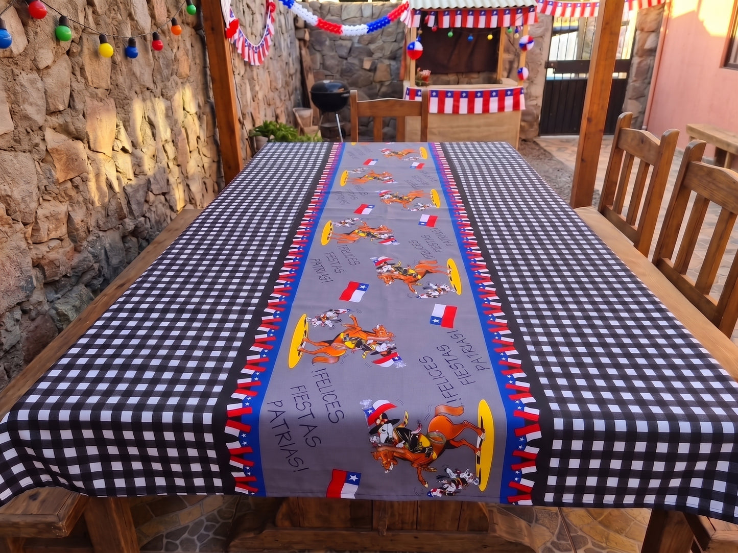 ❤️ Mantel Fiestas Patrias Diseño Condorito - Género 150x200cms