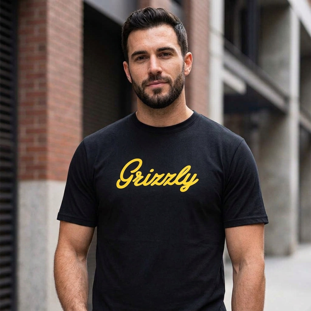Polera Hombre Grizzly Griptape Print Script Logo Amarillo Negro
