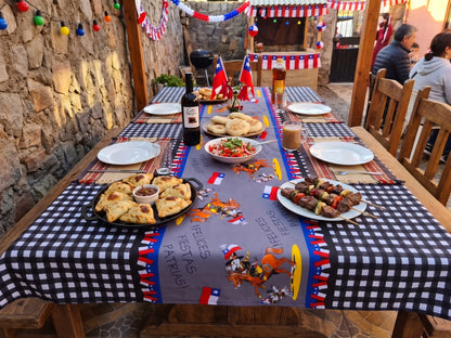 ❤️ Mantel Fiestas Patrias Diseño Condorito - Género 150x200cms